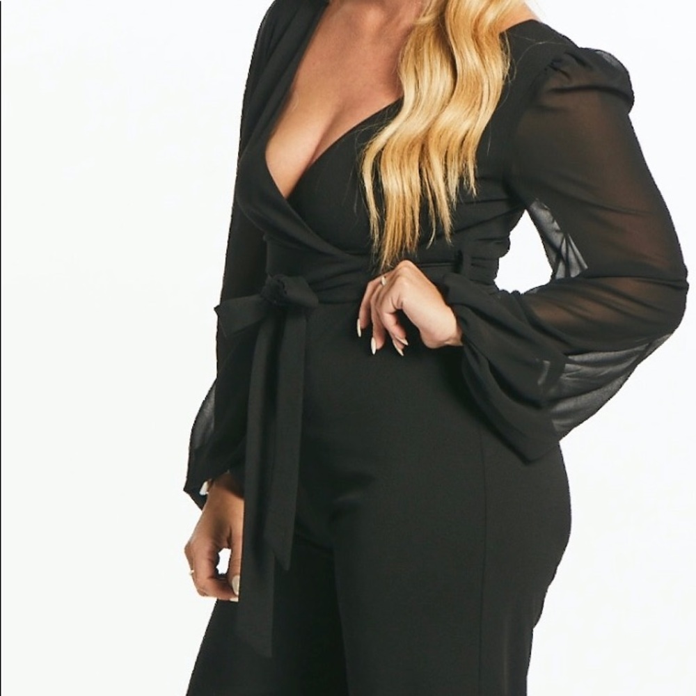 Windsor black jumpsuit 🖤🤍